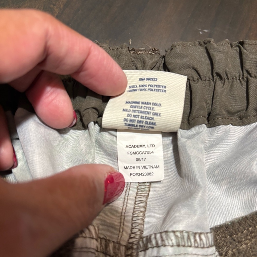 Magellan Outdoors Camo Cargo Convertible Pants size Large 34/36 - Picture 8 of 11